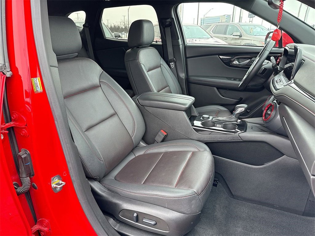 Used 2023 Chevrolet Blazer RS w/ Enhanced Convenience Package image 25