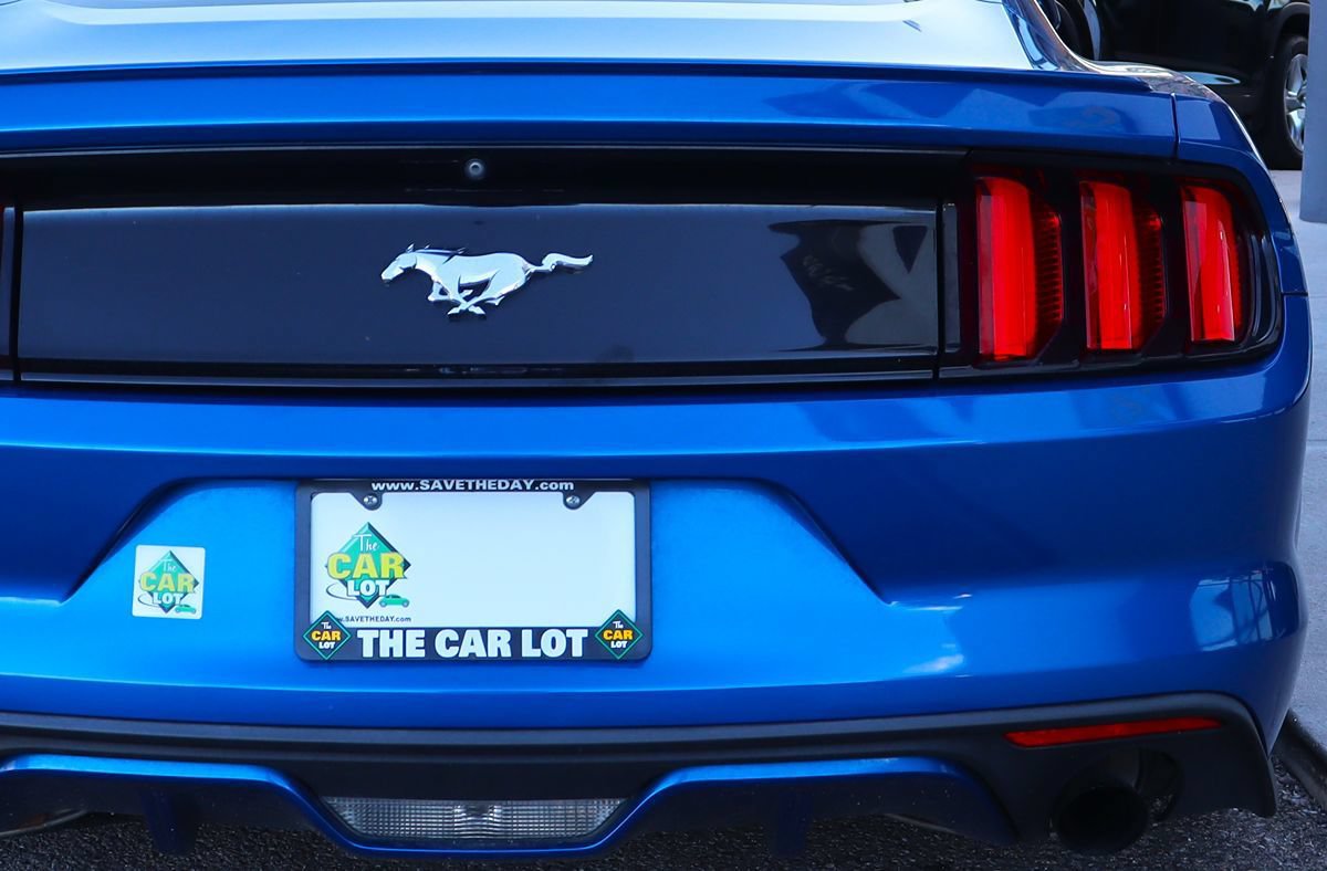Used 2017 Ford Mustang Premium RWD image 20