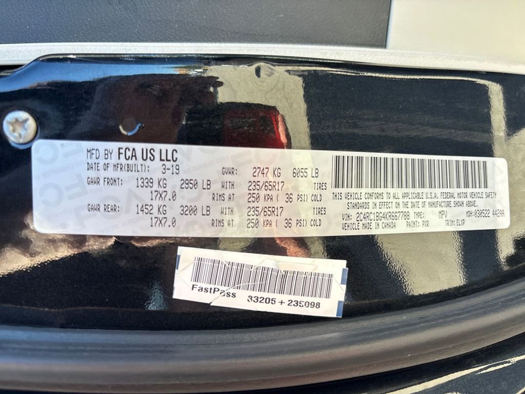 Used 2019 Chrysler Pacifica Touring-L FWD image 10