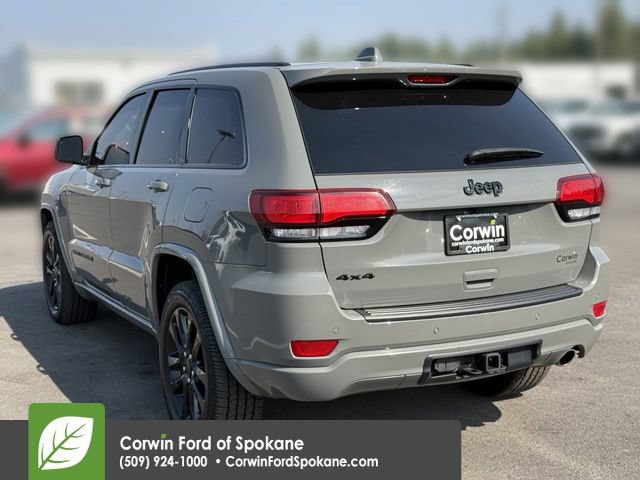 Used 2020 Jeep Grand Cherokee Altitude AWD/4WD image 17