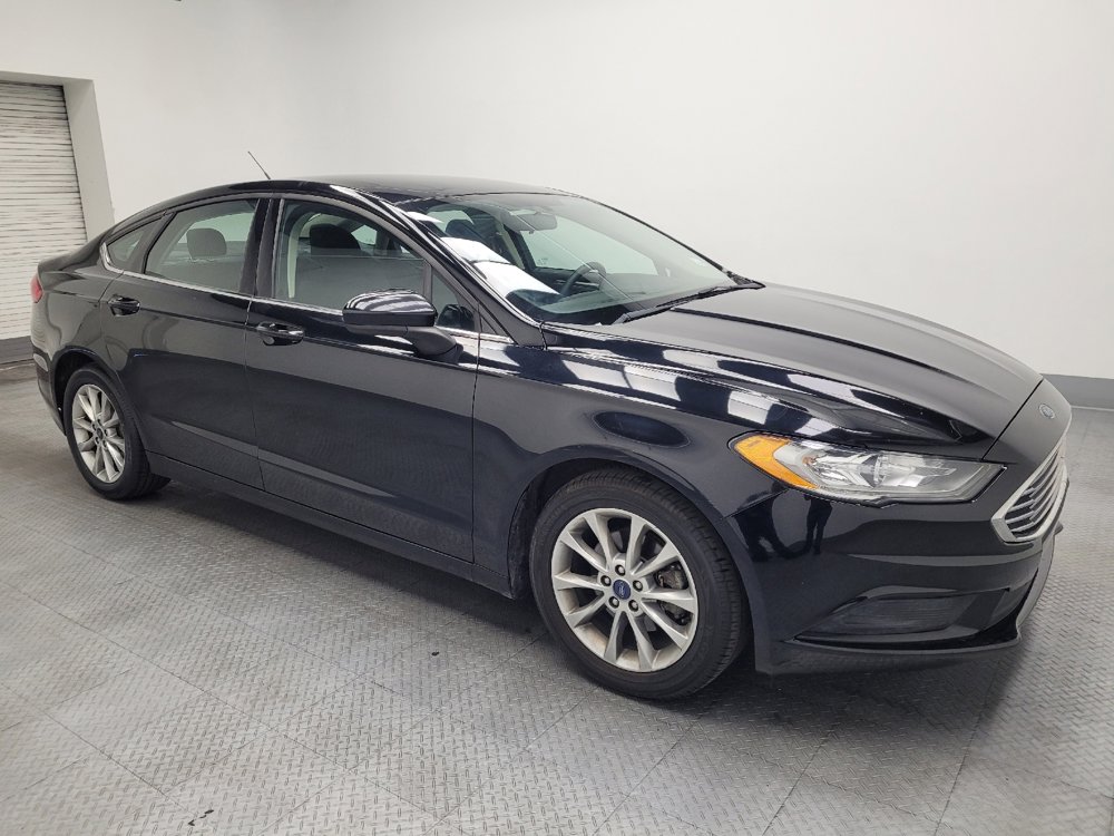 Used 2017 Ford Fusion SE w/ Fusion SE Technology Package FWD image 11