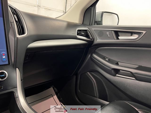 Used 2023 Ford Edge SEL AWD/4WD image 45