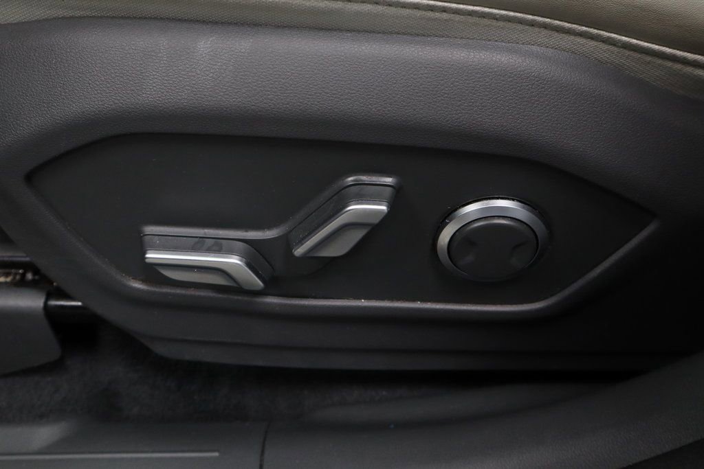 Certified 2025 Hyundai Santa Fe SEL image 22