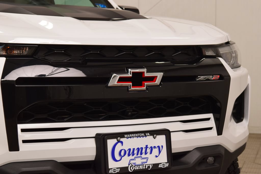 Used 2024 Chevrolet Colorado ZR2 w/ ZR2 Convenience Package III AWD/4WD image 11