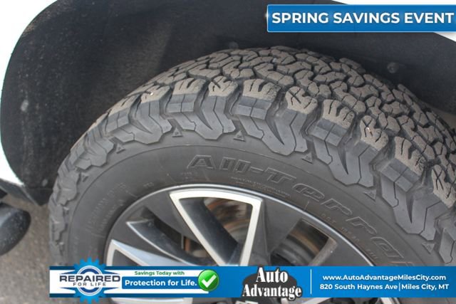 Used 2022 Chevrolet Suburban Z71 w/ Luxury Package AWD/4WD image 13