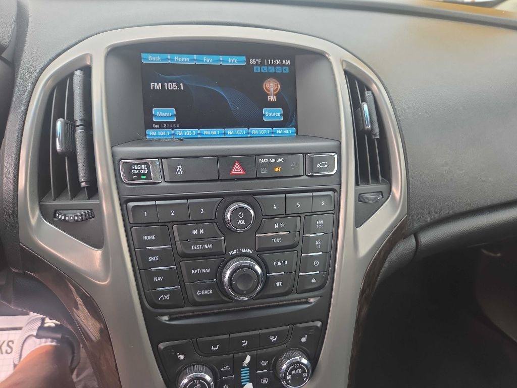 Used 2012 Buick Verano Leather FWD image 12