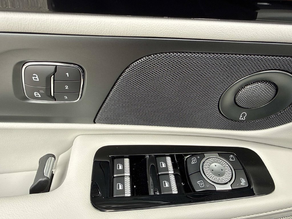 New 2026 Lincoln Nautilus Premier w/ Equipment Group 102A AWD/4WD image 19