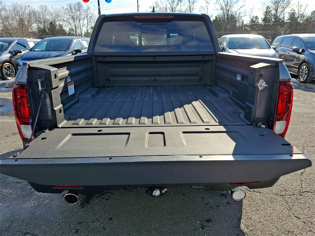 Used 2025 Honda Ridgeline TrailSport image 29