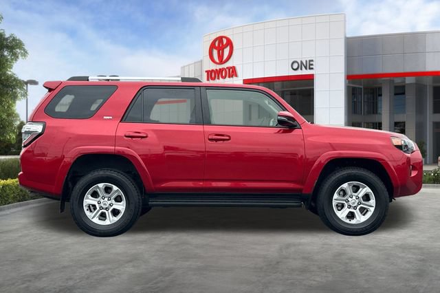 Certified 2024 Toyota 4Runner SR5 Premium AWD/4WD image 3