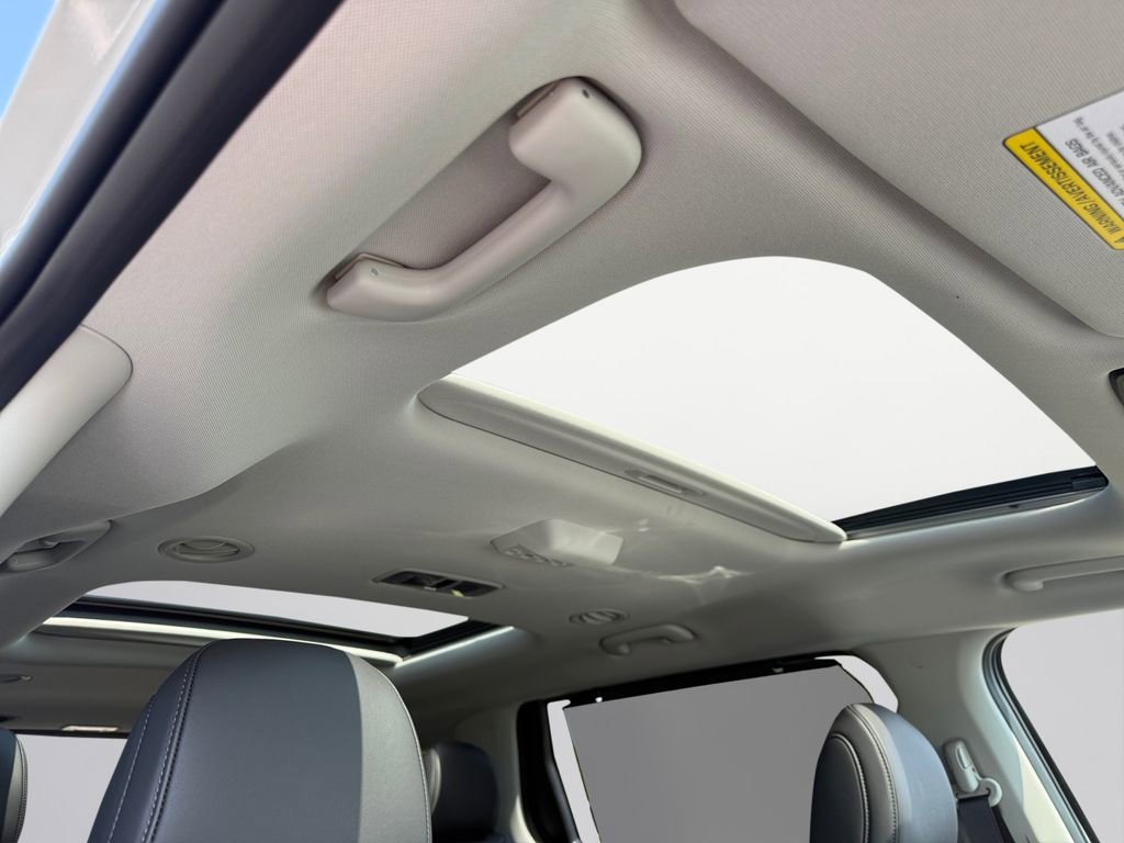 New 2026 Kia Carnival SX image 16