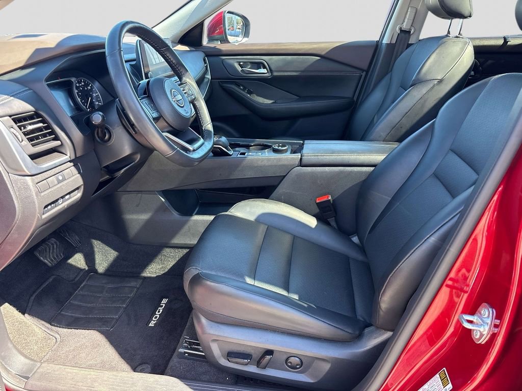 Certified 2023 Nissan Rogue SV w/ SV Premium B Package AWD/4WD image 8