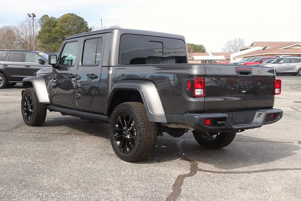 Used 2024 Jeep Gladiator Sport image 5