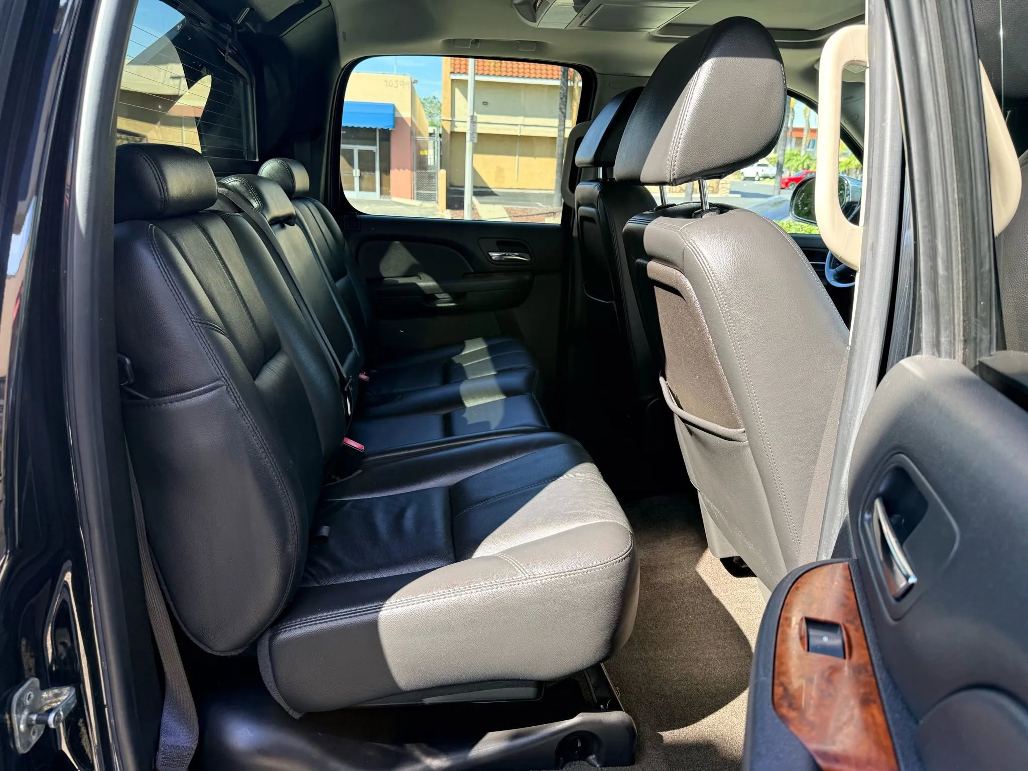 Used 2008 Chevrolet Avalanche LTZ w/ LTZ Preferred Equipment Group image 17