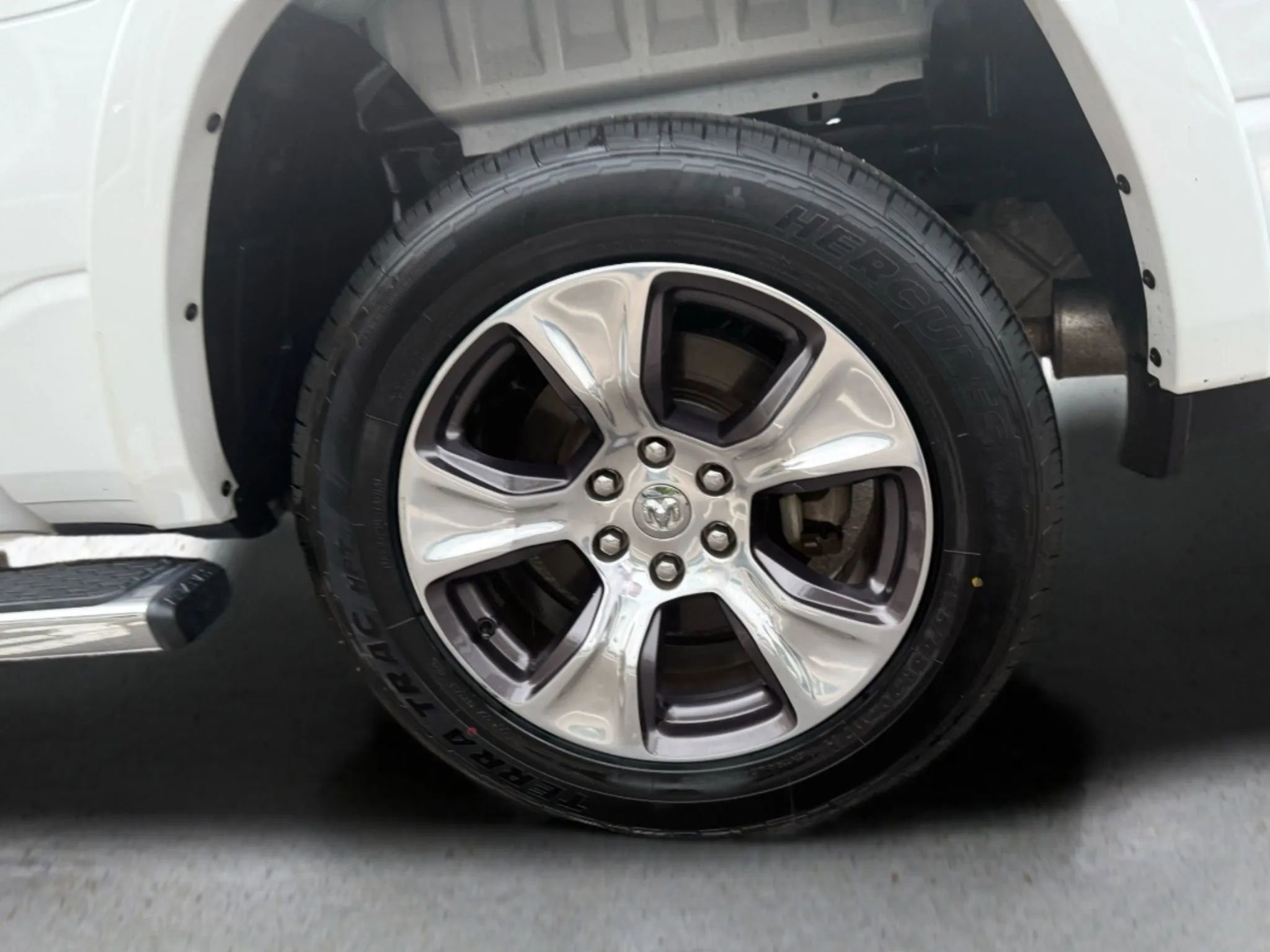 Used 2020 RAM 1500 Laramie w/ Sport Appearance Package image 24