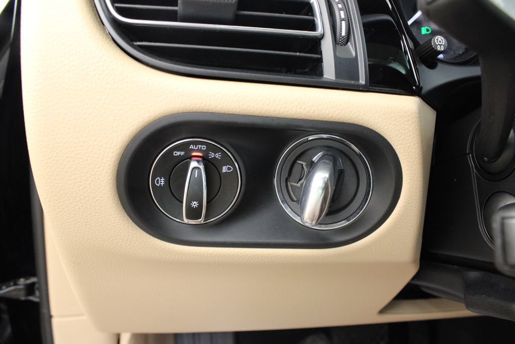 Used 2023 Porsche Macan S image 28