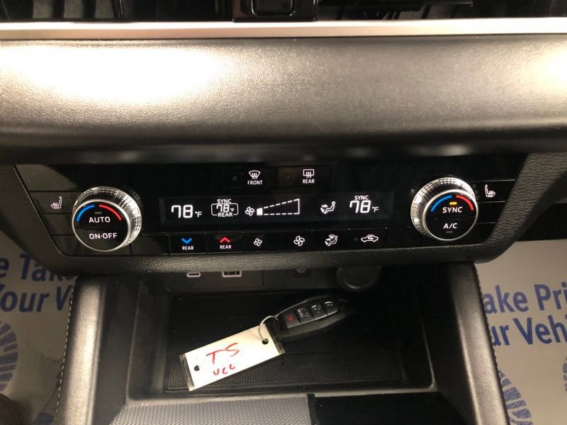 Used 2023 Mitsubishi Outlander SEL image 26