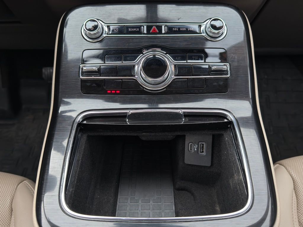 Used 2023 Lincoln Nautilus Reserve w/ Equipment Group 201A image 18