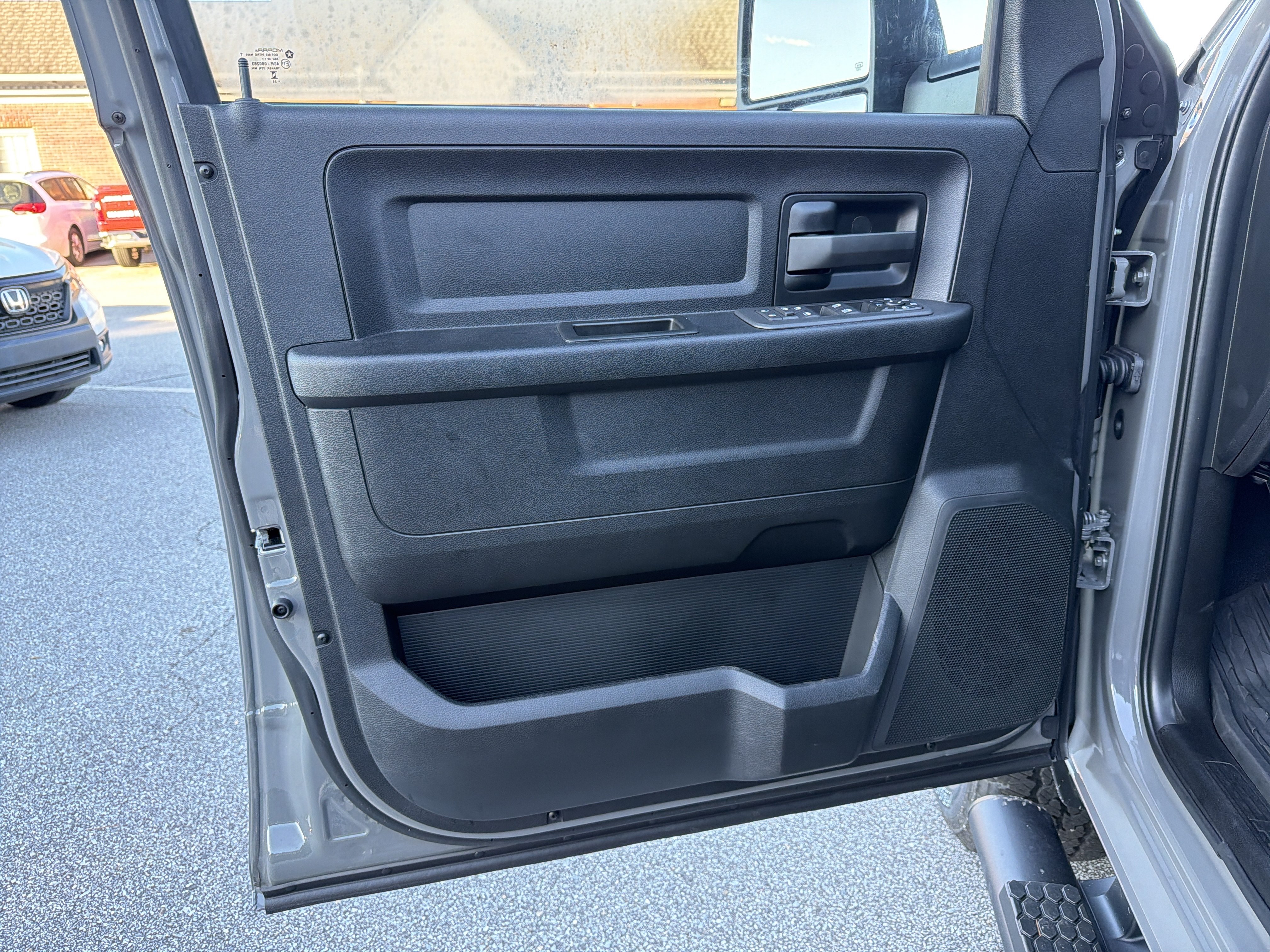 New 2027 RAM 2500 Tradesman AWD/4WD image 9