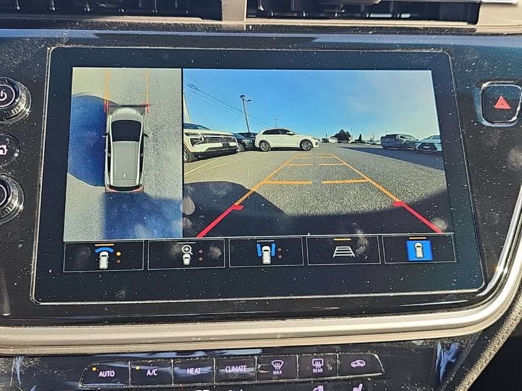 Used 2023 Chevrolet Bolt LT w/ Infotainment Package FWD image 10