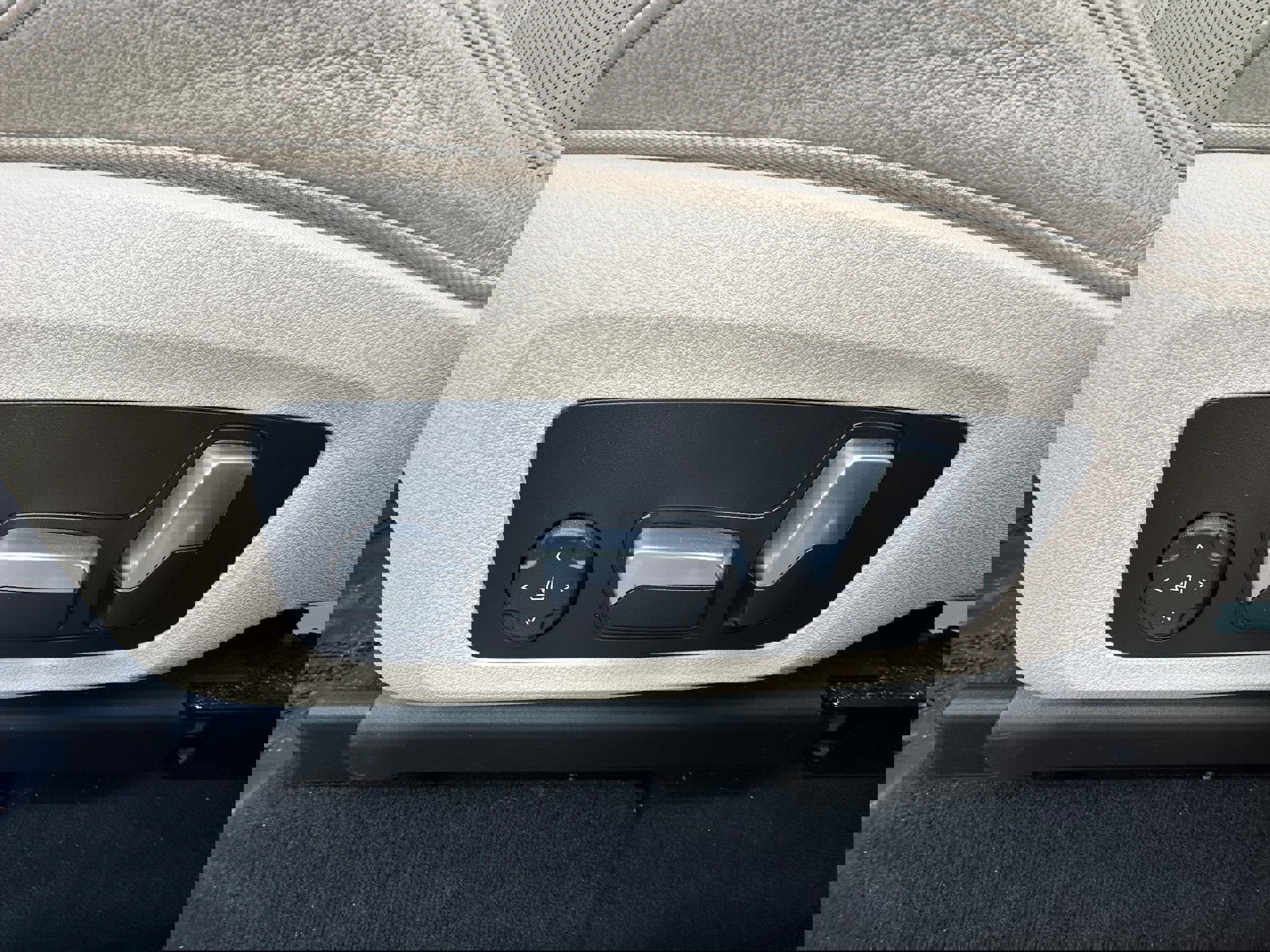 Used 2022 BMW X3 xDrive30i w/ Convenience Package image 31