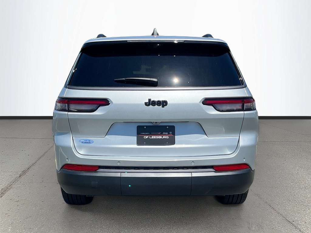 New 2026 Jeep Grand Cherokee L Limited w/ Trailer Tow Package RWD image 6