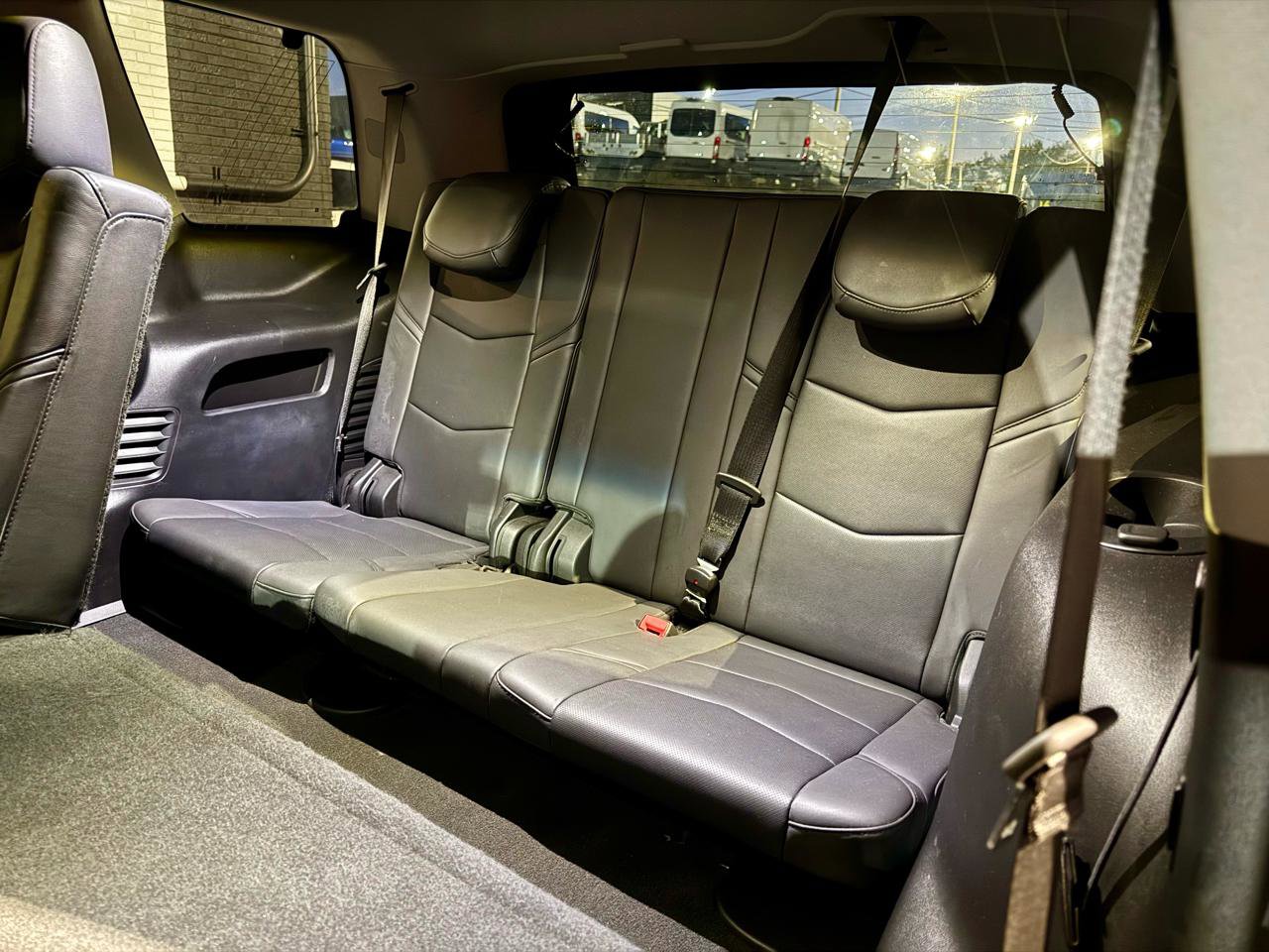 Used 2020 Cadillac Escalade Luxury image 19