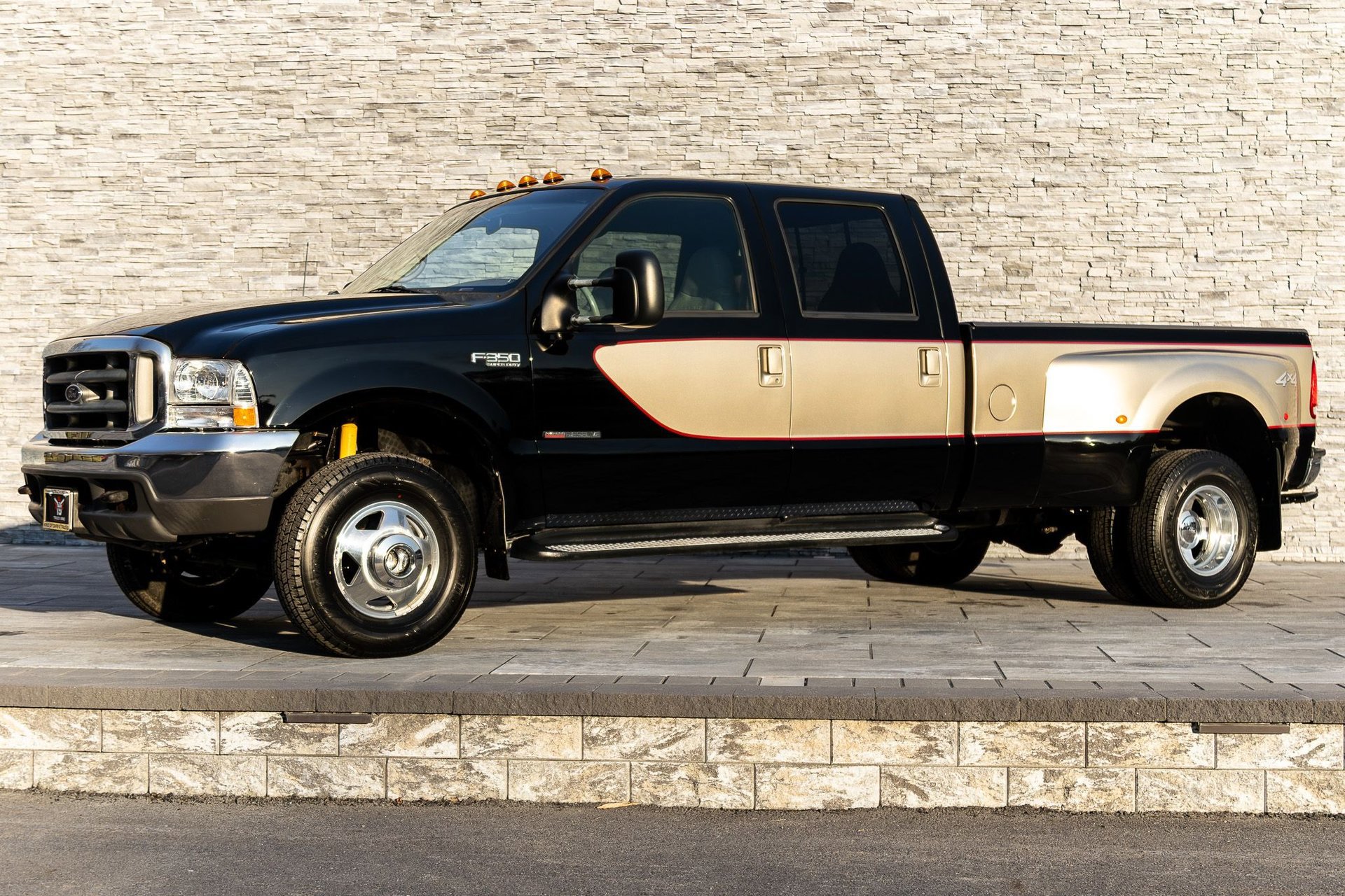 Used 2000 Ford F350 XL image 9