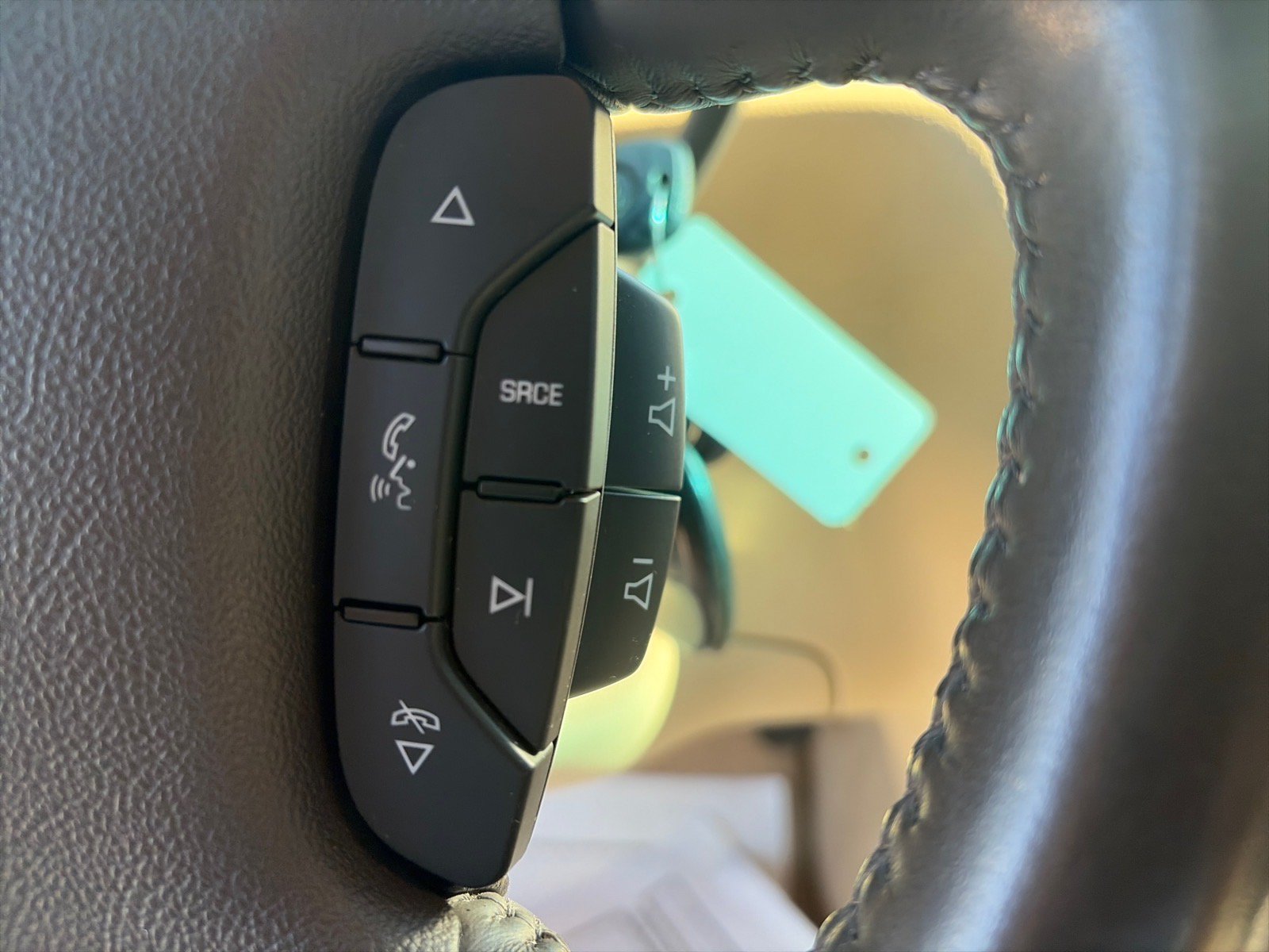 Used 2011 Buick Lucerne CXL FWD image 17