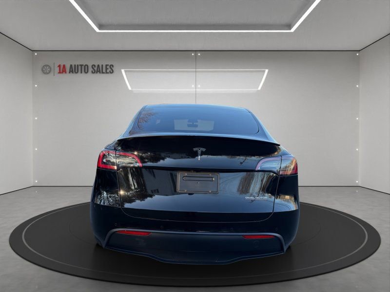 Used 2021 Tesla Model Y Performance image 4