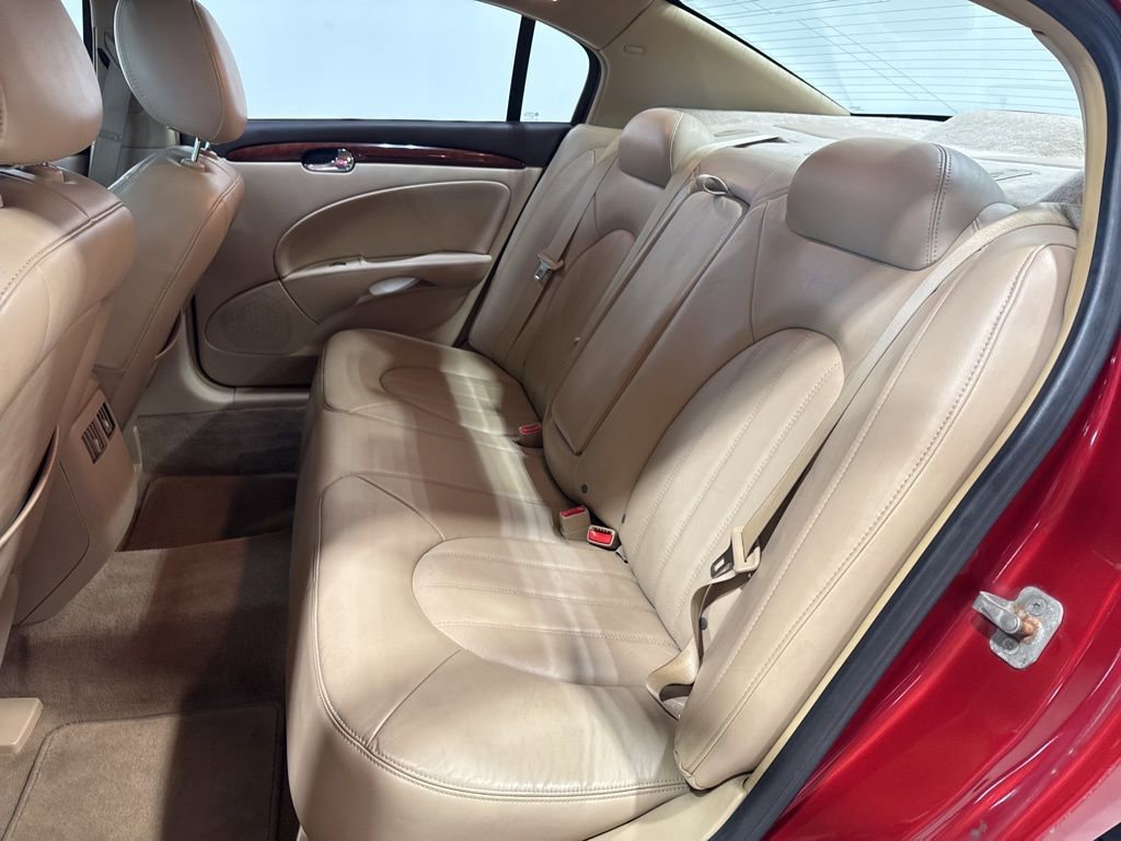 Used 2009 Buick Lucerne CXL FWD image 28