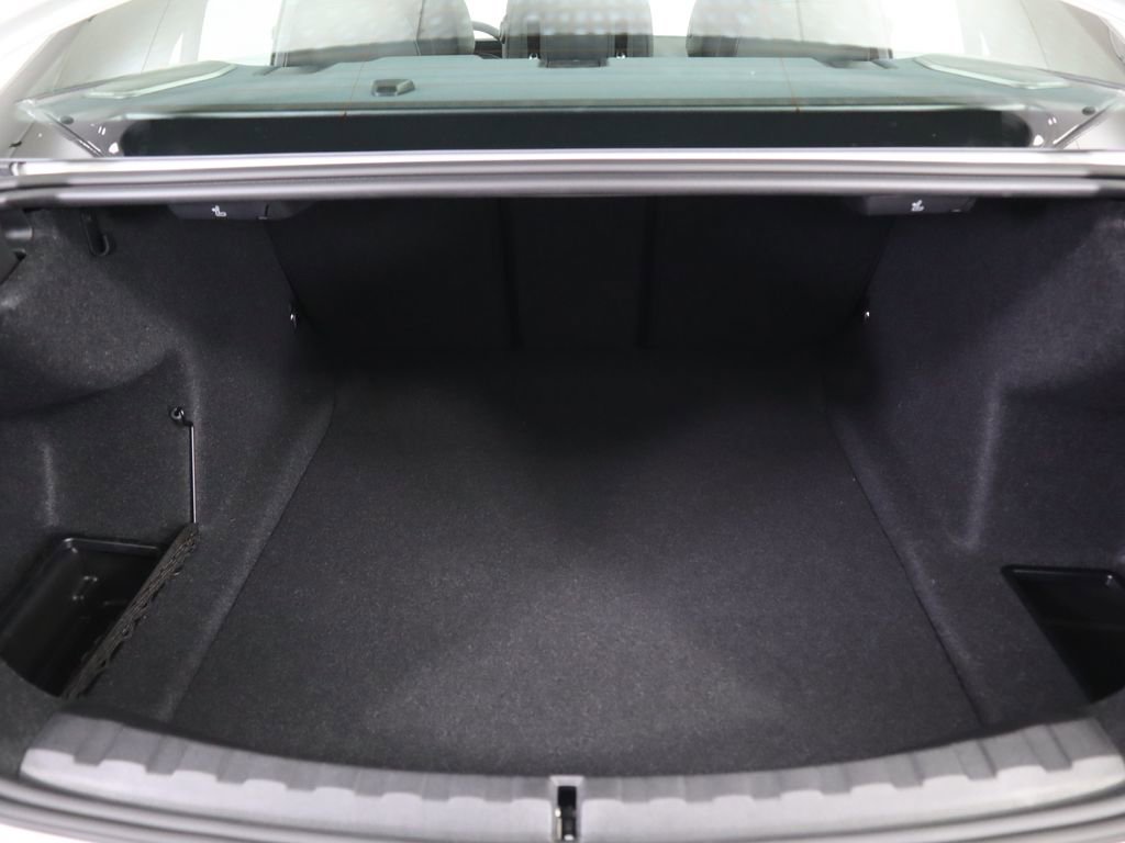 New 2026 BMW 330i xDrive Sedan w/ M Sport Package image 29