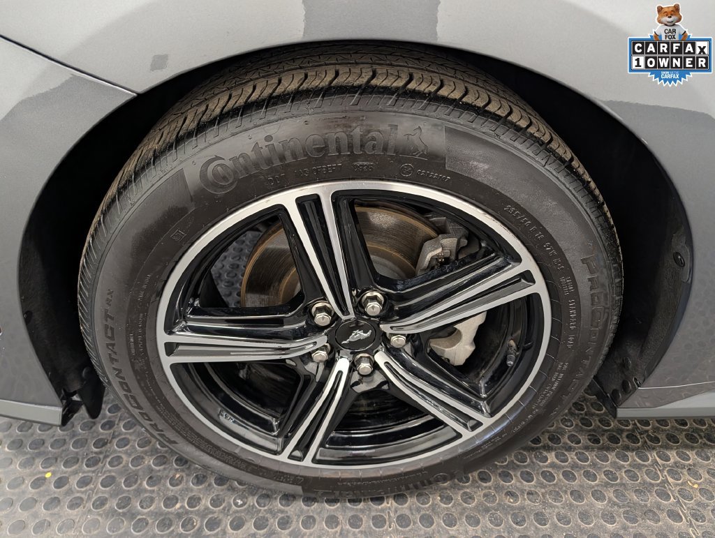 Used 2025 Ford Mustang Coupe RWD image 8