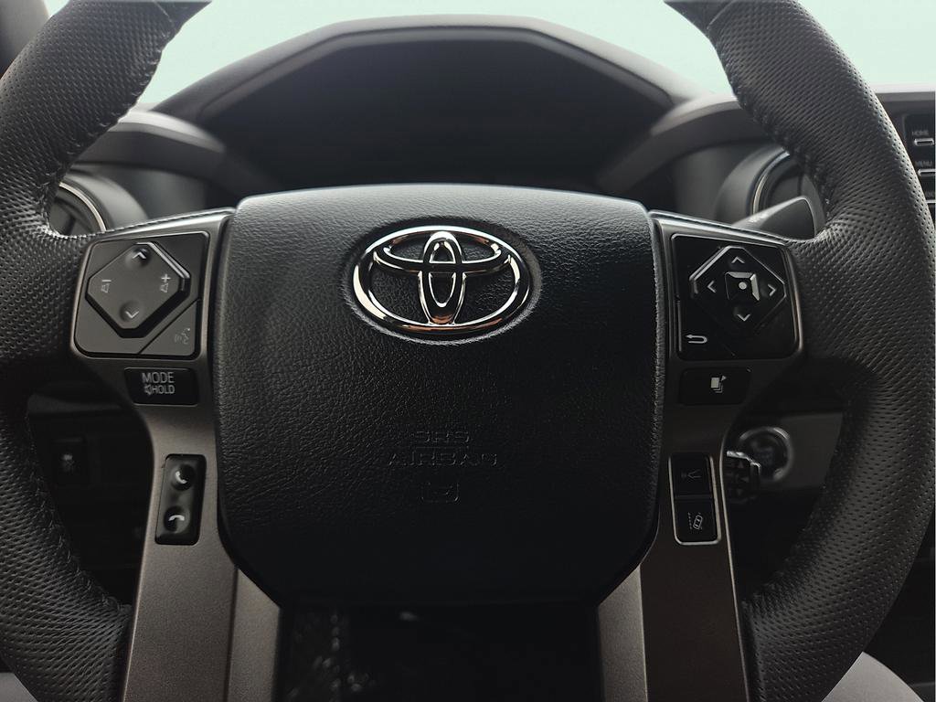 Used 2023 Toyota Tacoma TRD Sport w/ Technology Package RWD image 16