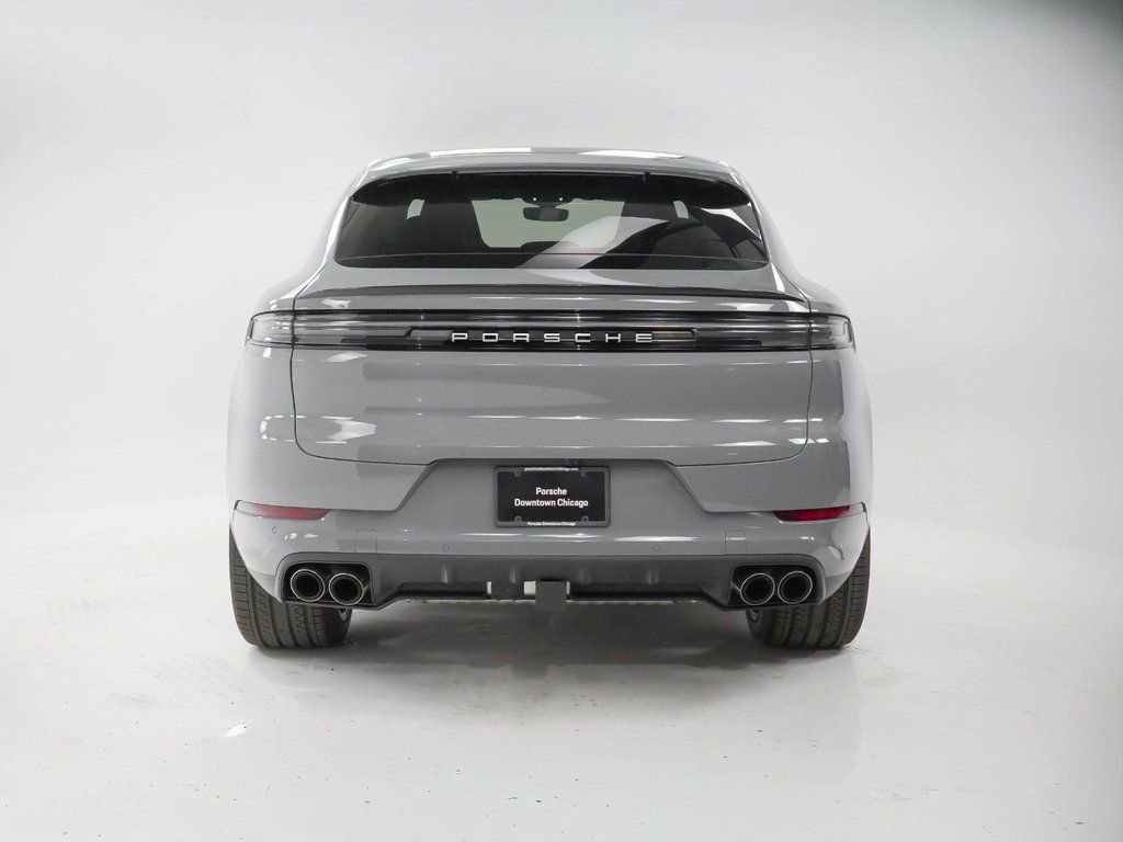 Certified 2025 Porsche Cayenne Coupe image 11