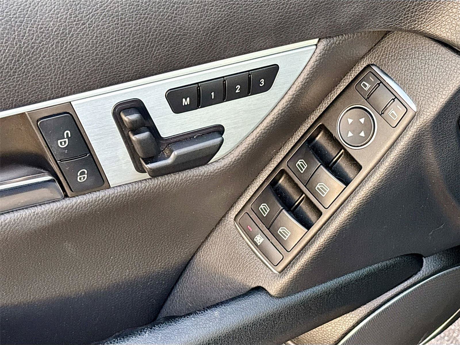 Used 2014 Mercedes-Benz C 250 Sedan image 16