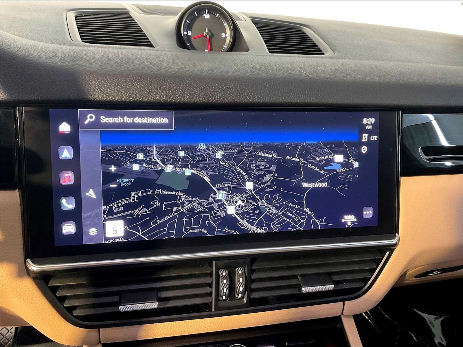 Certified 2022 Porsche Cayenne AWD/4WD image 37