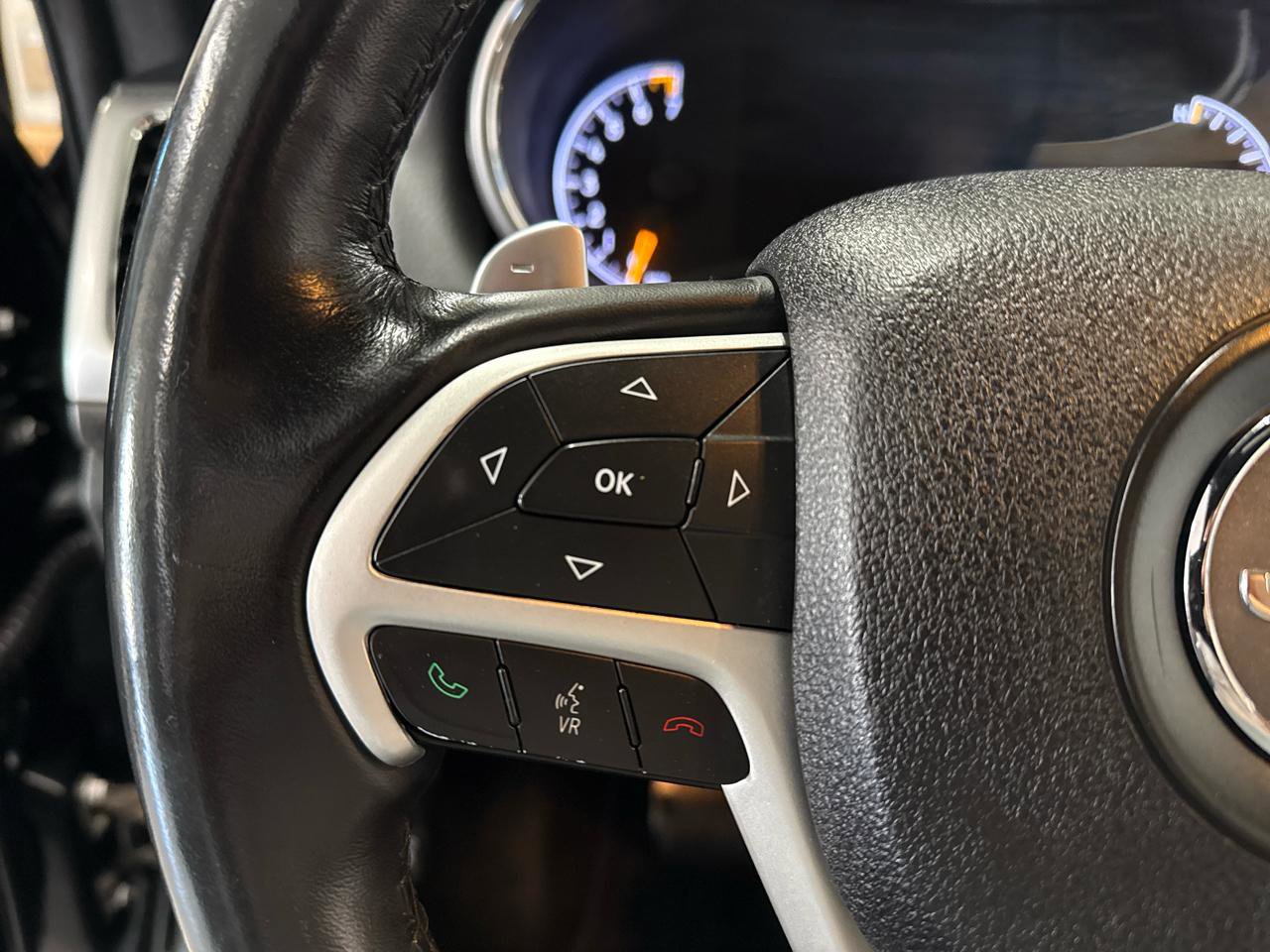 Used 2015 Jeep Grand Cherokee Altitude image 13