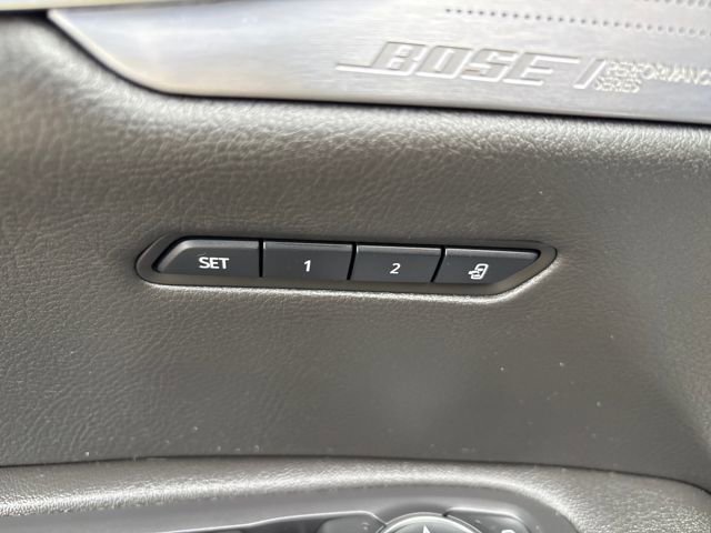 Used 2024 Cadillac XT6 Premium Luxury w/ Technology Package image 14