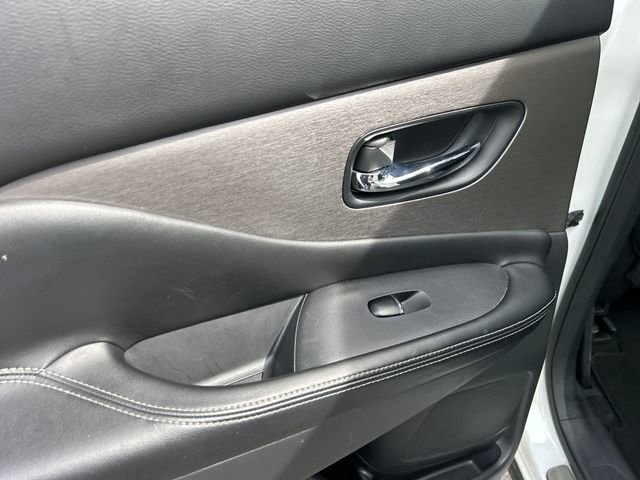 Used 2023 Nissan Murano SL w/ SL Moonroof Package image 43