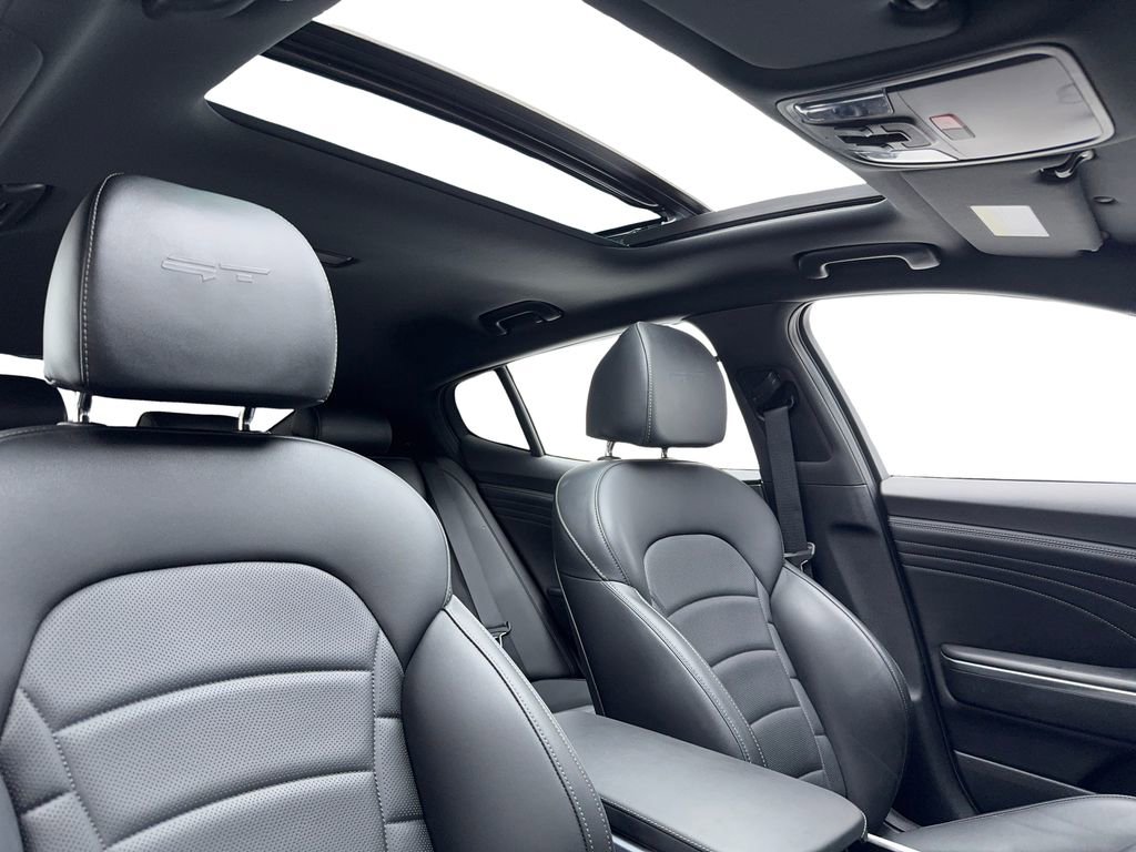 Used 2023 Kia Stinger GT2 image 48