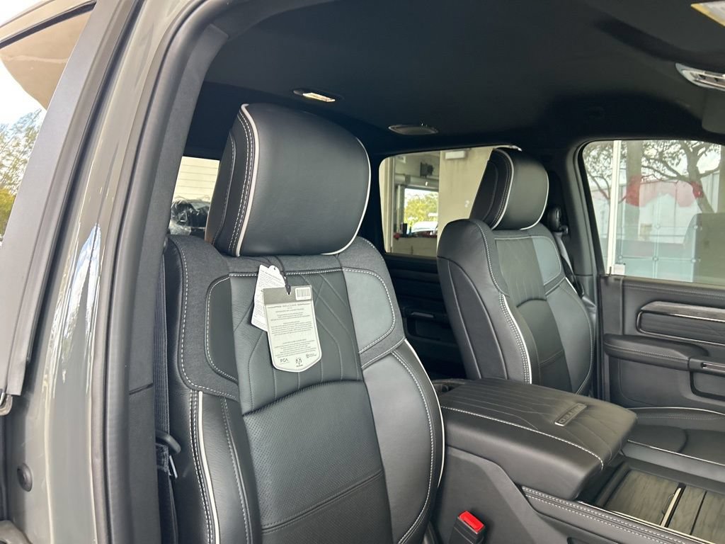 New 2026 RAM 3500 Limited AWD/4WD image 30