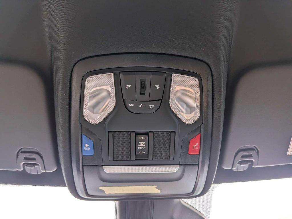 New 2026 RAM 1500 Express AWD/4WD image 28