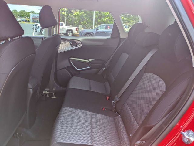 Used 2025 Kia Soul LX FWD image 13