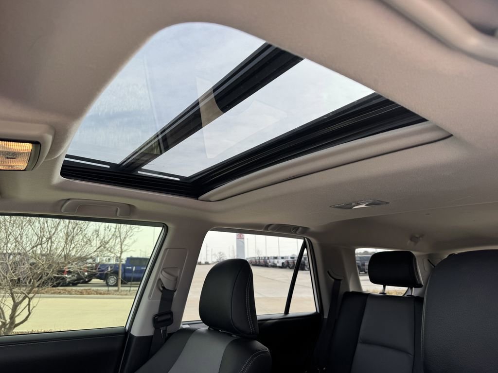 Used 2024 Toyota 4Runner SR5 Premium w/ Moonroof Package image 25