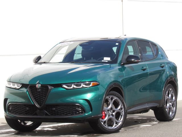 Used 2024 Alfa Romeo Tonale Veloce AWD/4WD image 1
