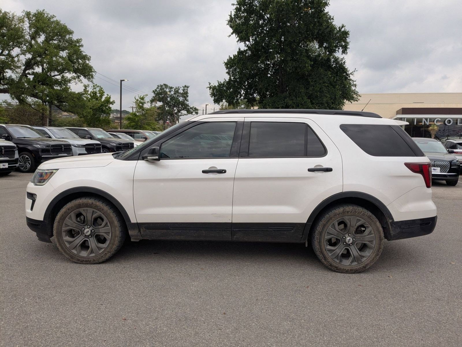 Used 2018 Ford Explorer Sport w/ Equipment Group 401A image 6