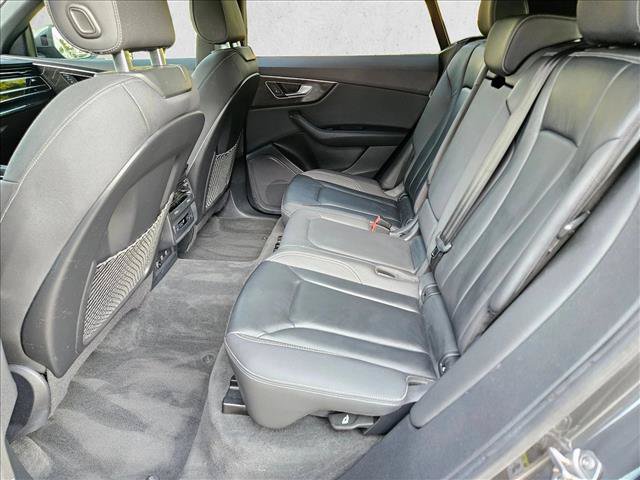 Used 2019 Audi Q8 Premium w/ Convenience Package AWD/4WD image 19