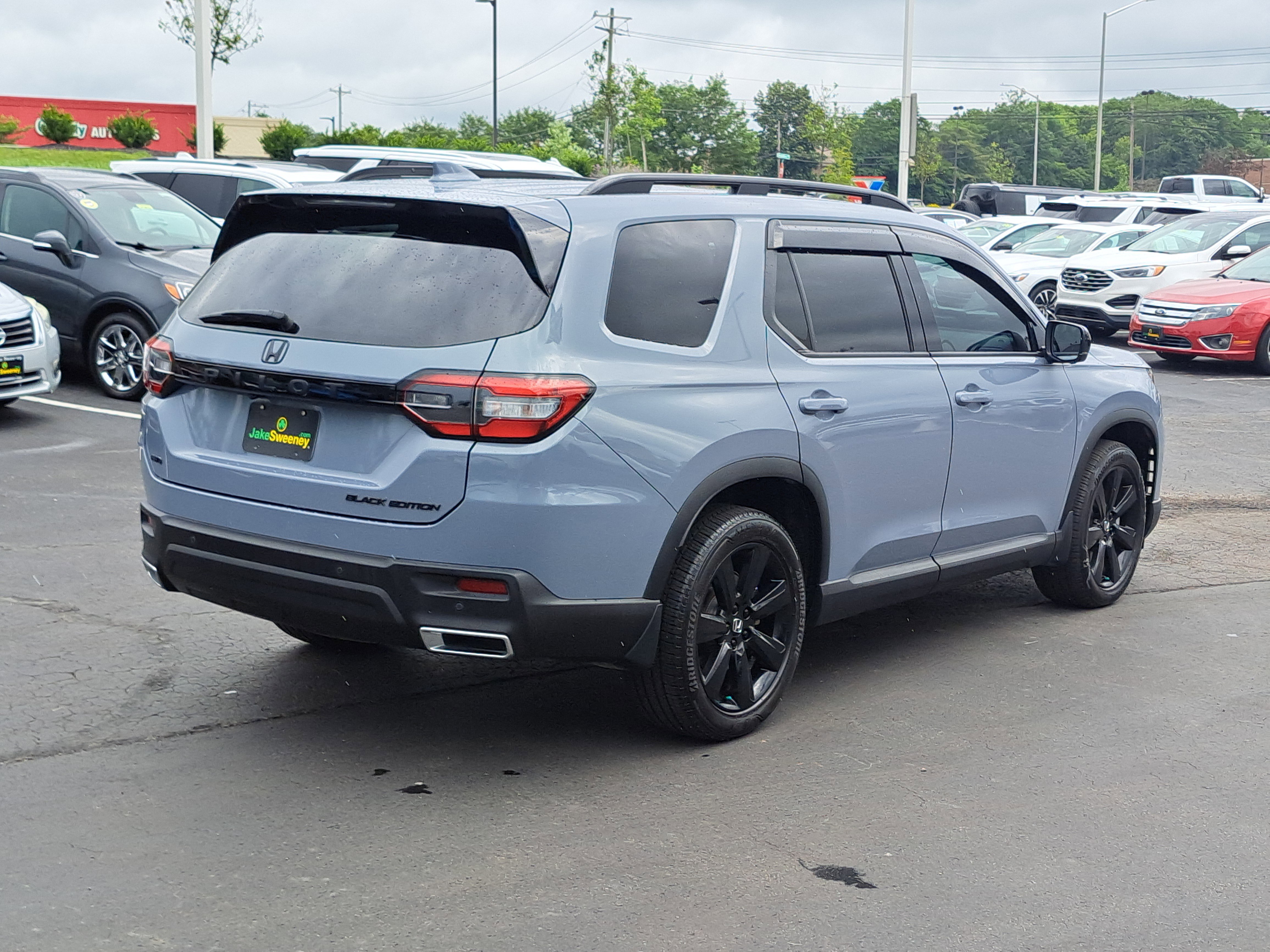 Used 2025 Honda Pilot Black Edition image 4