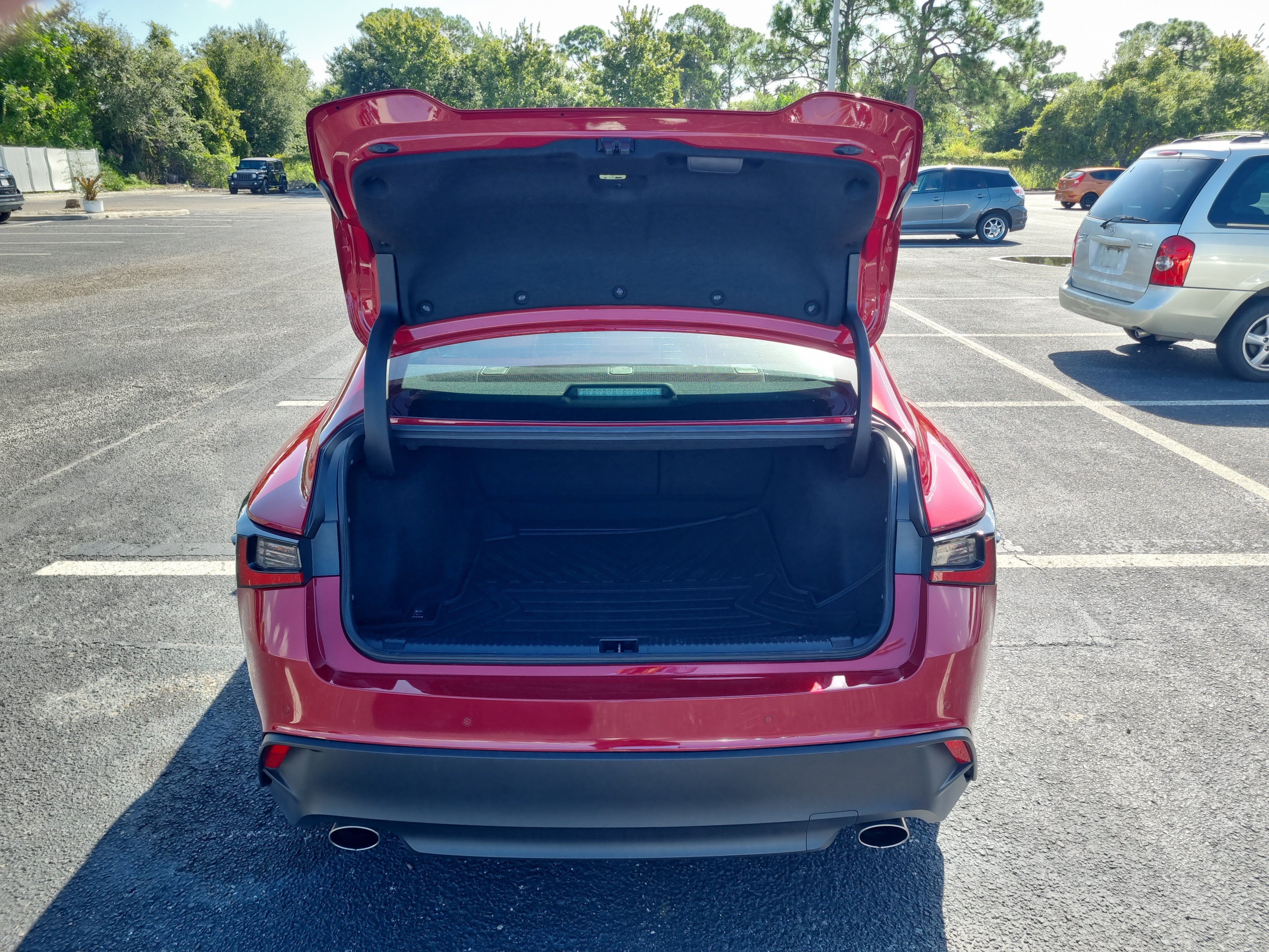 Used 2024 Lexus IS 300 w/ Comfort Package RWD image 8