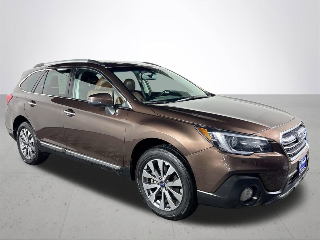 Used 2019 Subaru Outback 2.5i Touring w/ Popular Package #3A image 4